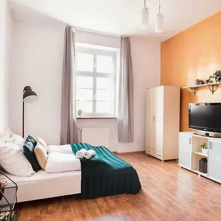Raven Plac Solny Apartamento *